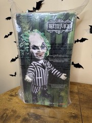 Mezco Toyz Beetlejuice 15” Stylized Figure Sealed New In Box Hot Topic Exclusive