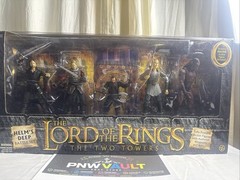 Toy Biz Lord of the Rings The Two Towers Helm’s Deep Battle Set NEW Sealed