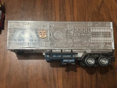 Transformers Platinum Edition Year of the Horse Optimus Prime w/Axe AUTHENTIC