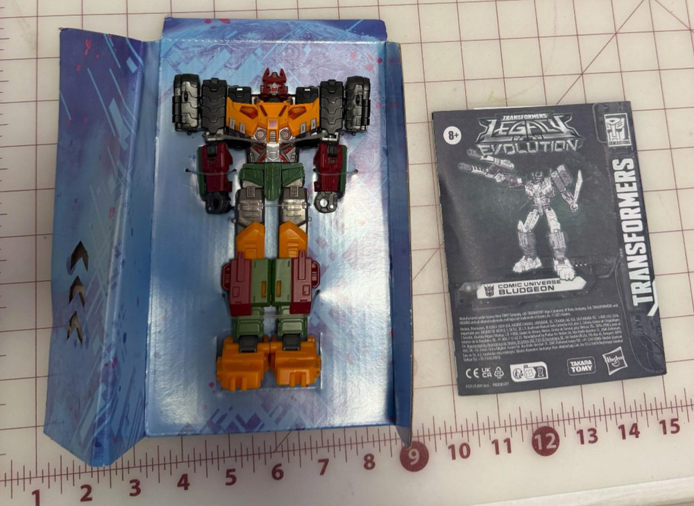Transformers BLUDGEON Legacy Voyager Comic Universe New in Cardboard Hasbro