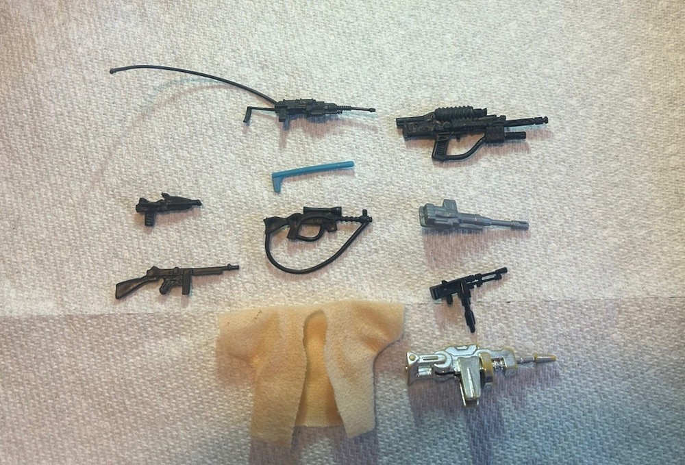 10 Piece Accessory Lot, Star Wars, GI Joe, Transformers, Go Bots