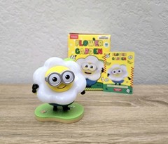 Illumination’s Minions Flower Garden MIND-ABSENT BOB Light-Up Figure Surprise