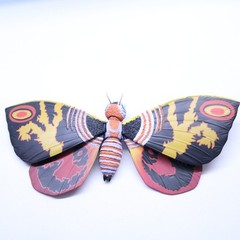 [USED] BANDAI S.H.MonsterArts Mothra Adults & Mothra Special Color Ver. Figure