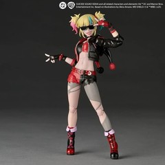 Revoltech Amazing Yamaguchi Suicide Squad Harley Quinn Isekai Ver. Action Figure