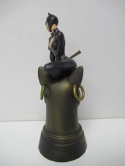 DC Comics Diamond Select Catwoman PVC Diorama Statue – No Box