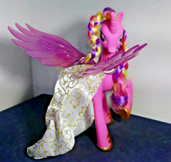 Hasbro My Little Pony Figurines~ 5 To Choose From! Your Choice!