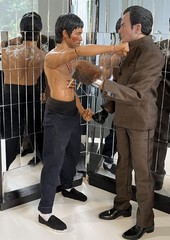 BRUCE LEE 1:6 ENTER THE DRAGON MIRROR ROOM FIGURE W 2+ OUTFITS,WEAPONS & HANDS
