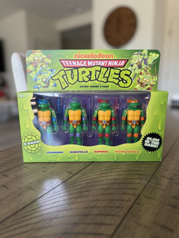 Super7 SDCC 2026 TMNT Turtle 4-Pack Glow in the Dark Figures Leo Don Raph Mikey