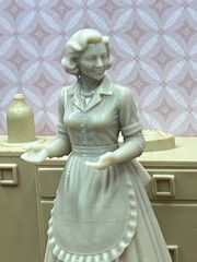 1:24 1950 Housewife Hostess Homemaker Figure Inspired by Marx