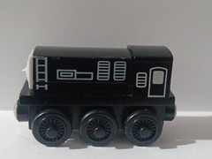 THOMAS & FRIENDS WOODEN RAILWAY~DEVIOUS DIESEL~2000 BRITT ALLCROFT (VERY NICE)