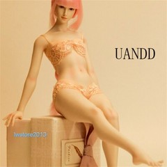 UANDD 1:6 Small Bust OB Pale Skin with Finger Bone 12″ Female Action Figure Body