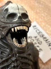 VINTAGE KENNER ALIEN BIG CHAP XENOMORPH 18 INCH FIGURE 1979 RARE W/ POSTER