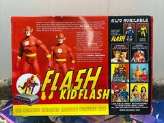 DC Direct Flash & Kid Flash Deluxe Action Figure boxed set w/ treadmill/ring