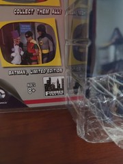 2014 BATMAN CLASSIC TV SERIES RETRO ACTION FIGURES TOY COMPANY 8″ FIGURE DC