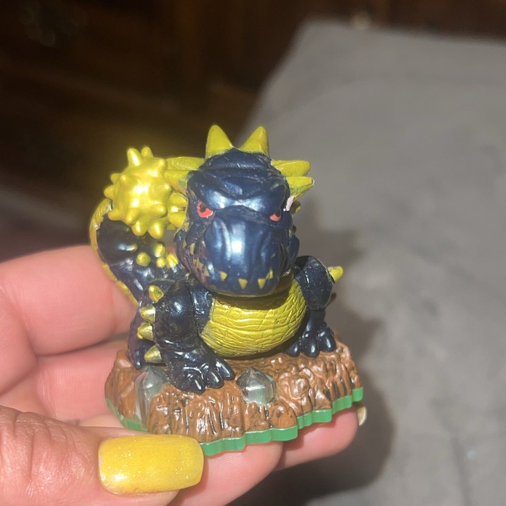 Activision Skylanders Zap Dragon Figurine Black/Yellow Plastic Fantasy