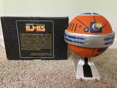 Kidrobot RJ K5 Astrofresh Basketball Droyd 8.5″ Resin Art Toy – Game Ball Ed.
