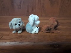 Puppy In My Pocket Lot – 3 Dog Houses & 3 Flocked Puppy Figures 2007 MEG