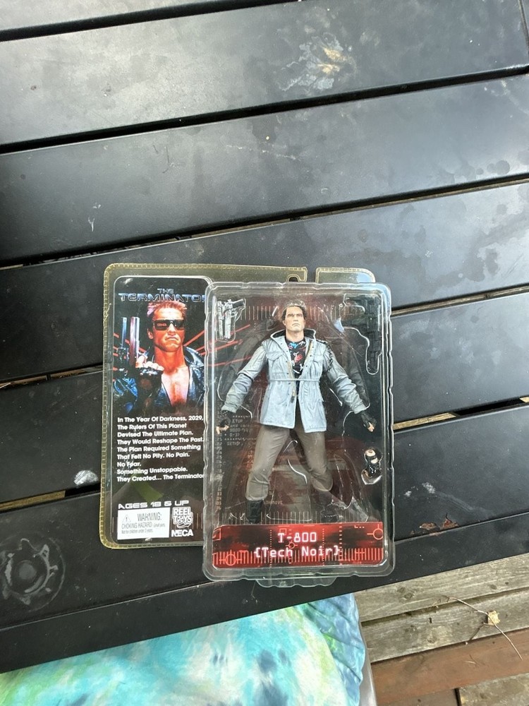 NECA The Terminator T-800 Tech Noir 7-inch Action Figure