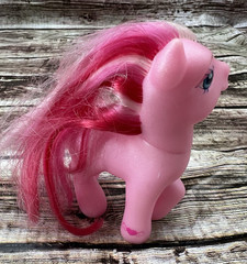 My Little Pony Jewel Pony Pink Valenshy G3 Hasbro 2004 Pink and White Mane