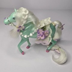 VTG 1980s Enchanted Kingdom Horses Valentine/ Winter Bride /Bouquet /Nina & Comb