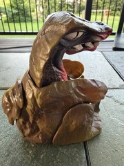 Vintage 1985 Ideal Rocks & Bugs & Things Trapasaurus Action Figure – Works!