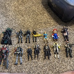 Video game figure lot of 14! Halo assassins creed Fortnite Link Mario and more!
