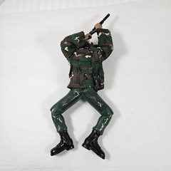 Vintage Battery Operated Crawling Solder Toy M16 Rifle Camo Army Man FOR PARTS
