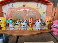 Bluey School Playset w/ Figures And Accessories, The Terriers, Chloe, Rusty, Etc