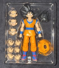 SH Figuarts Son Goku Daima Dragon Ball Z Action Figure