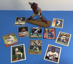 IVAN RODRIGUEZ McFarlane Action Figure 2002 with 10 trading cards pre-owned