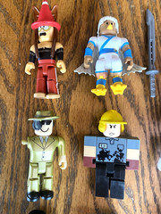 Lot of Random Mix Roblox Toys Action Figures, weapons, accessories No Codes +