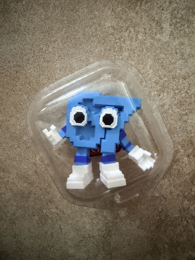 Steal A Brainrot Mini Figure Roblox With DLC code 67