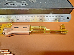1:2 scale Alloy Army AK-47 Rifle Shell Eject Toy Gun Rose Gold edition AKM Rare