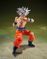 Bandai S.H. Figuarts Goku Ultra Instinct Limit Super Surpassed Breaker US Seller