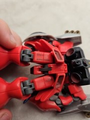 Bandai 2001 UC Gundam Action Figure — MSN-03 Jagd Doga (Quess Paraya) Red