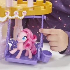 My Little Pony Friendship Castle Playset – Twilight Sparkle & Pinkie Pie Figures