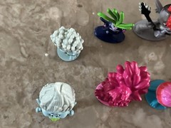 Lot of 10 DreamWorks Trolls World Tour Mini Figures