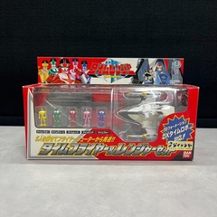 Time Flyer & Ranger Set Mirai Sentai Timeranger Bandai Action Figure New Unopen!