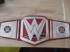 WWF WWE gold & red Universal Champion kid’s belt Mattel 2014
