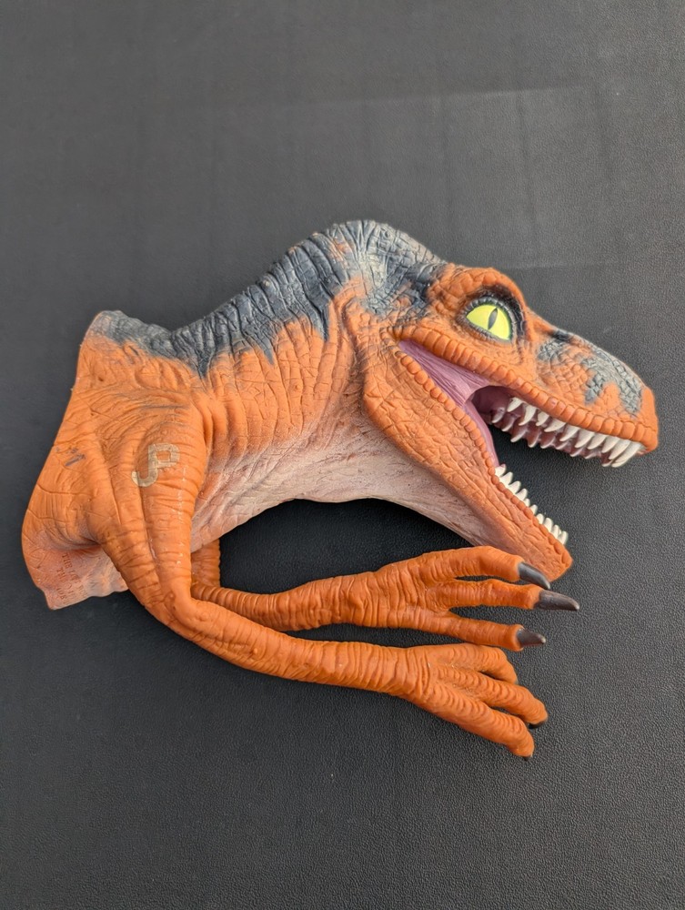 Jurassic Park: Lost World – Velociraptor – 12″ Dinosaur Hand Puppet – Vtg 1996