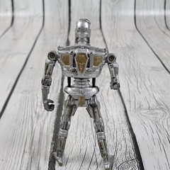 Vintage 1991 Kenner Carolco Terminator T-800 Endoskeleton Action Figure Silver