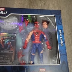 Magic The Gathering Marvel Legends Battle-Damaged Spider-Man 6″ Action Figure