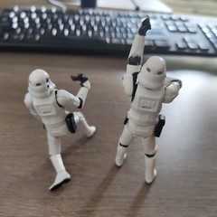 Lot of 12pcs 3.75″ Star Wars Stormtroopers OTC Trilogy Action Fiugre + 13 Guns