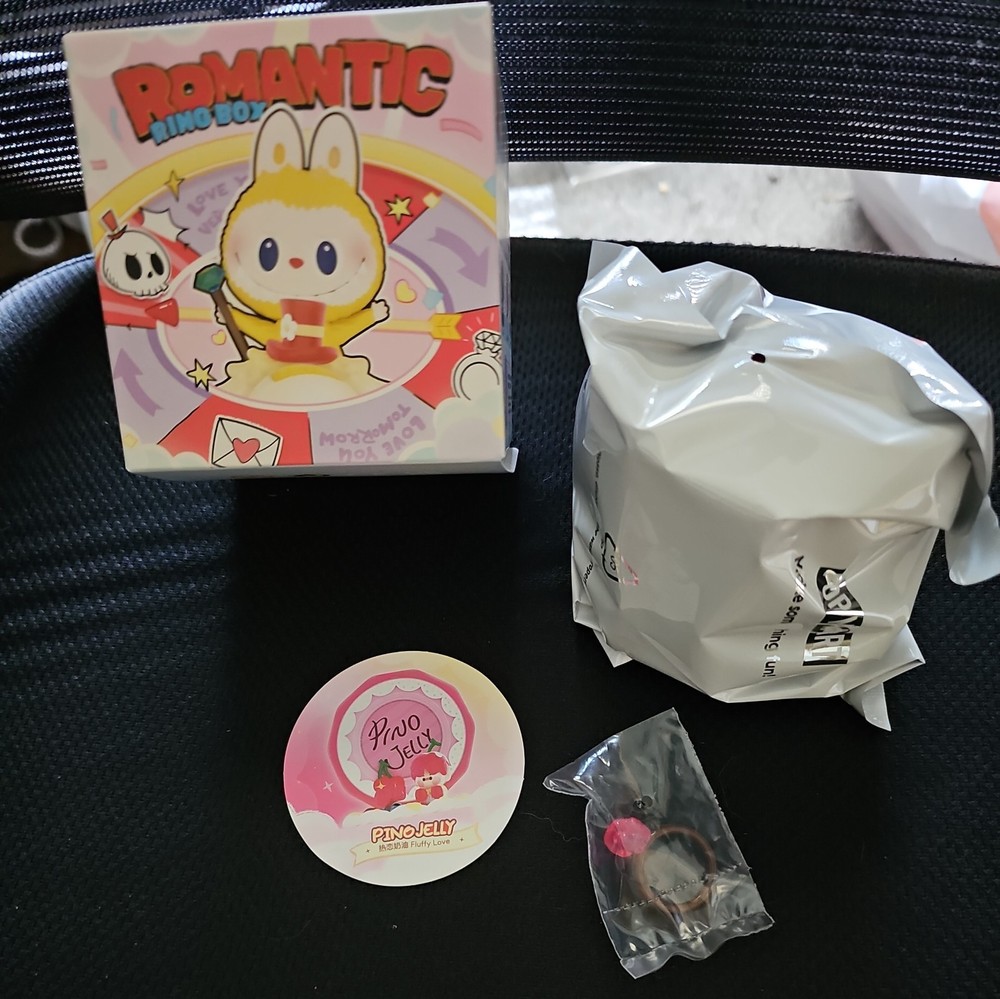 POP MART – Romantic Ring Box Series , Confirmed- PINO JELLY PUFFY LOVE