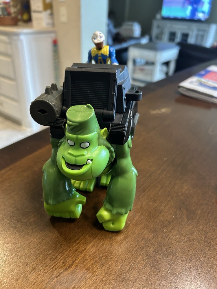 DC Comics Action Figure with Gorilla Vehicle Teen Titans Go No Ammo