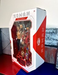2024 WWE Ultimate Edition Series 20 Figure: “THE TRIBAL CHIEF” ROMAN REIGNS