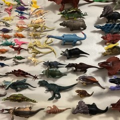 Huge Dinosaur Lot Of 100 Assorted Brands Sizes Types Skeletons Plastic, Rubber