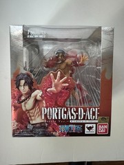 TAMASHII NATIONS Bandai One Piece Portgas D Ace Battle version Figure
