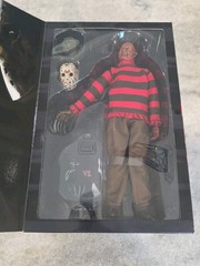 2004 FREDDY VS JASON MOVIE KRUEGER 12″ SIDESHOW VINTAGE WINDOW BOX DOOR FLAP