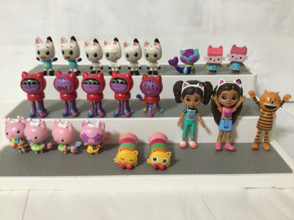 Dreamworks Polly Pocket Gabby’s dollhouse & assorted toy figures lot